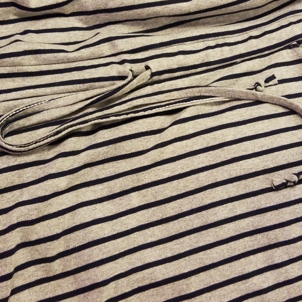 Grey and Navy Striped Dress - Picture 6 of 7